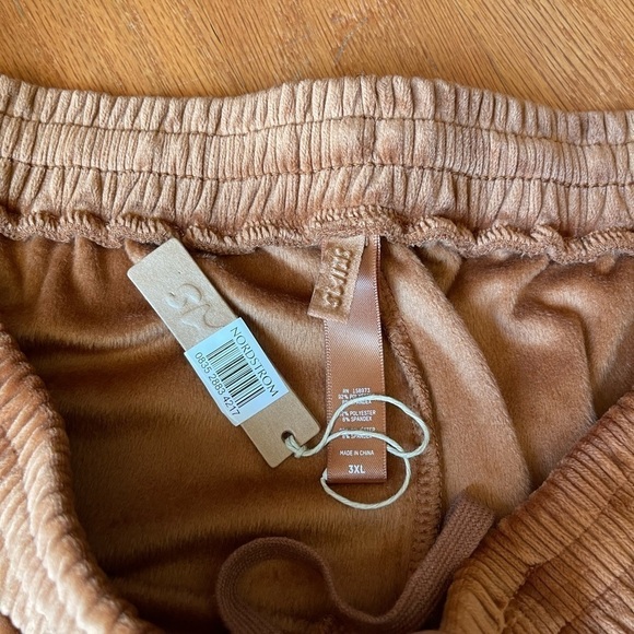 Skims joggers Size 3X - Picture 2 of 3